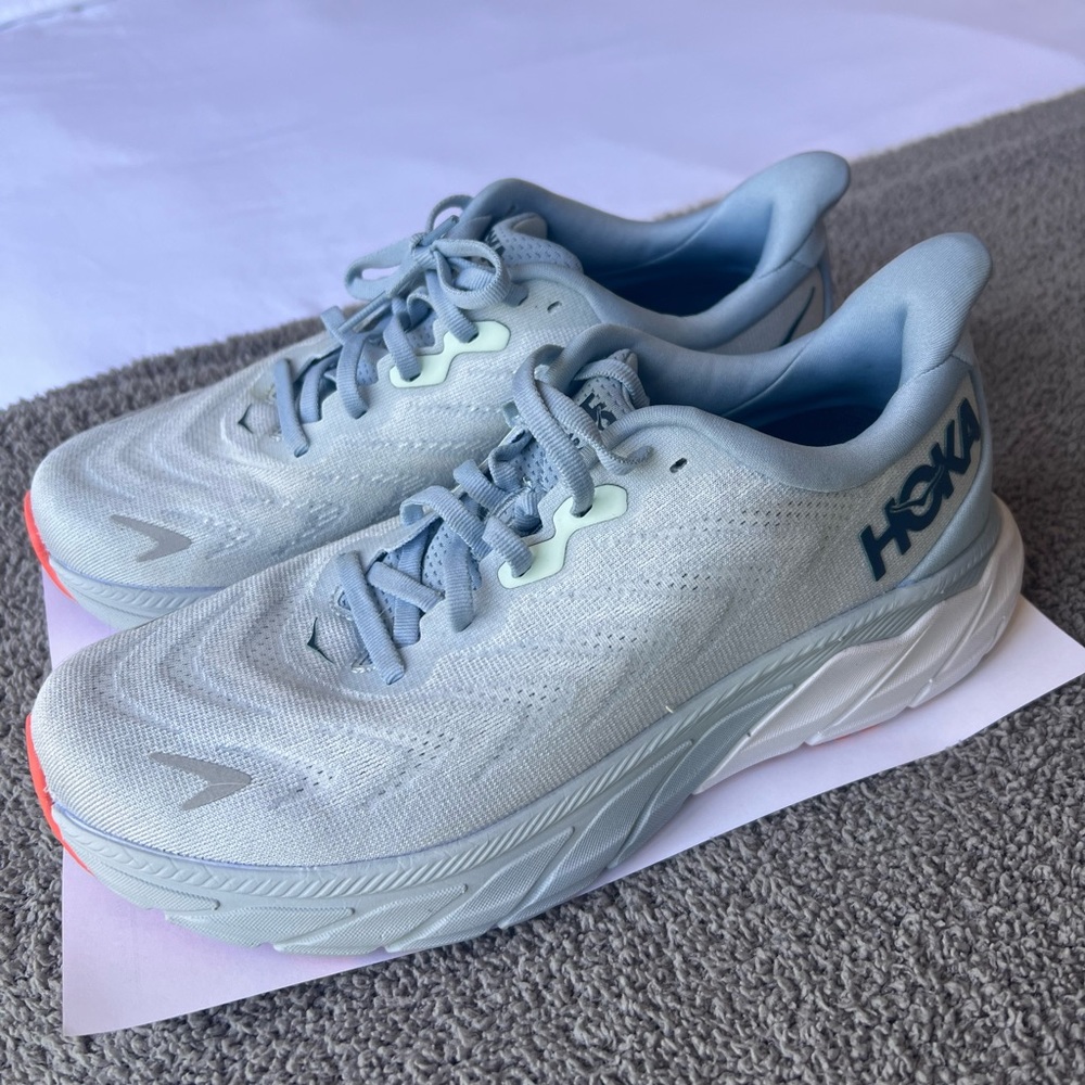 Women’s Hoka Arahi 6, Size 8